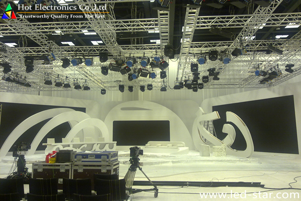 Qatar P3.9 TV studio led wall